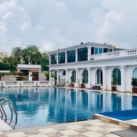 Dream Palace Resort Kathmandu Buitenkant foto