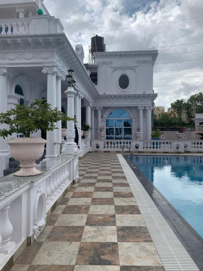 Dream Palace Resort Kathmandu Buitenkant foto