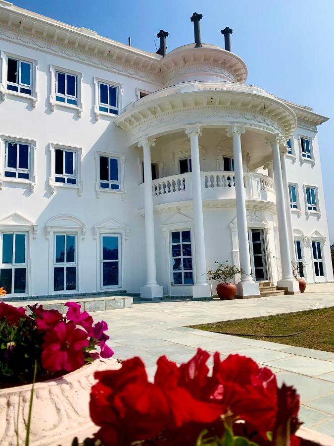Dream Palace Resort Kathmandu Buitenkant foto