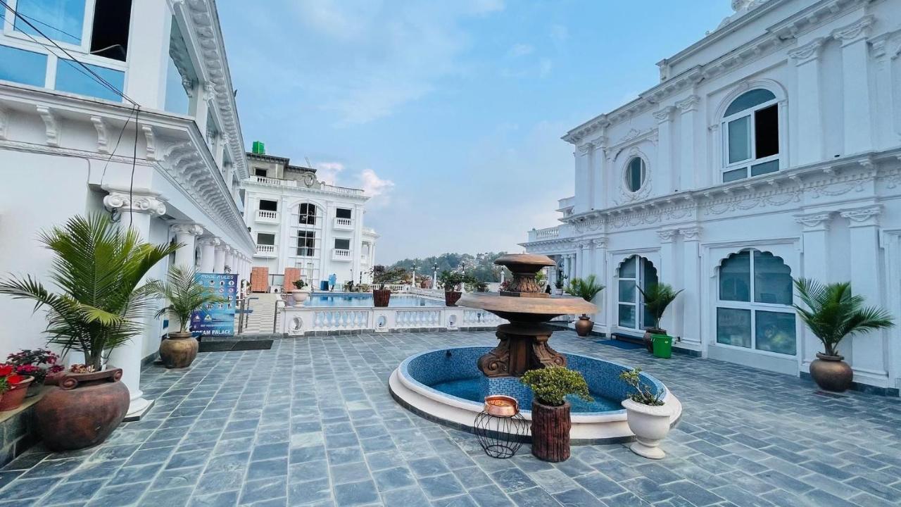 Dream Palace Resort Kathmandu Buitenkant foto